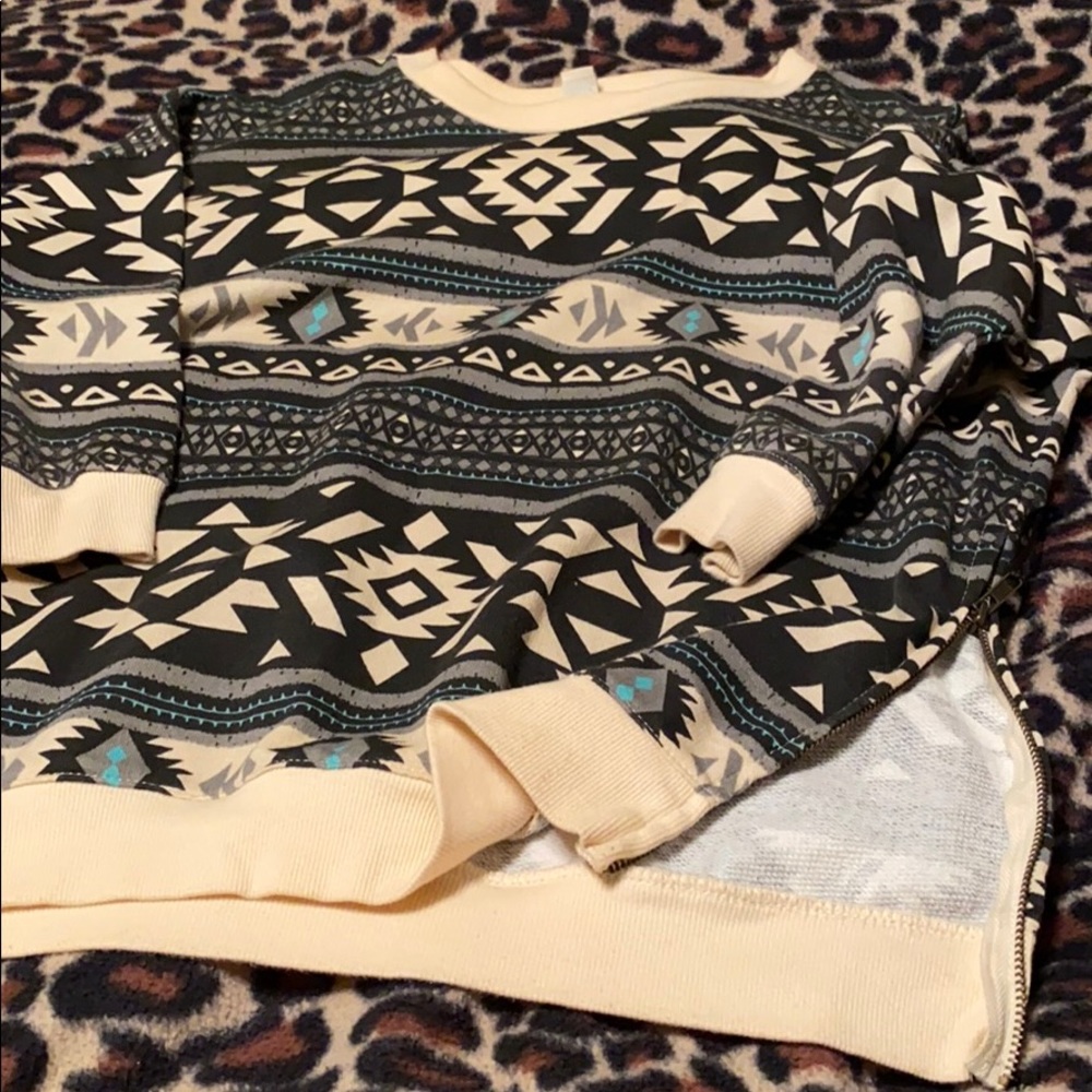 1/4 length tribal sweater with side zippers